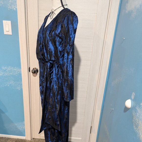 Dennis Basso Long Sleeve Royal Blue and Black Dress, Size 8. - Picture 5 of 12